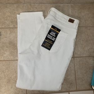 Jordache Ankle Crop Jeans Runs SMALL